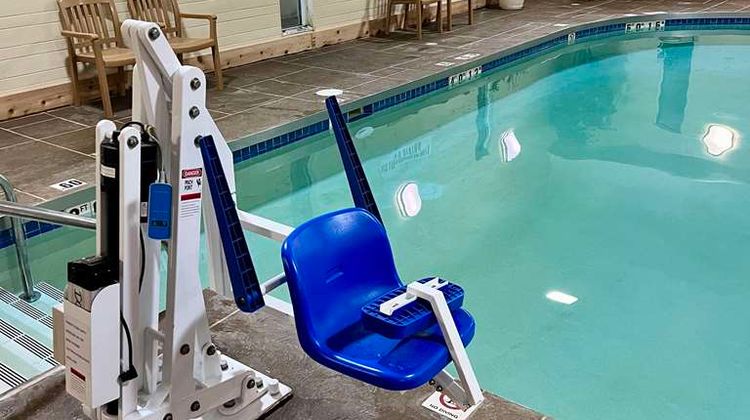 Econo Lodge Wausau-Rothschild Pool