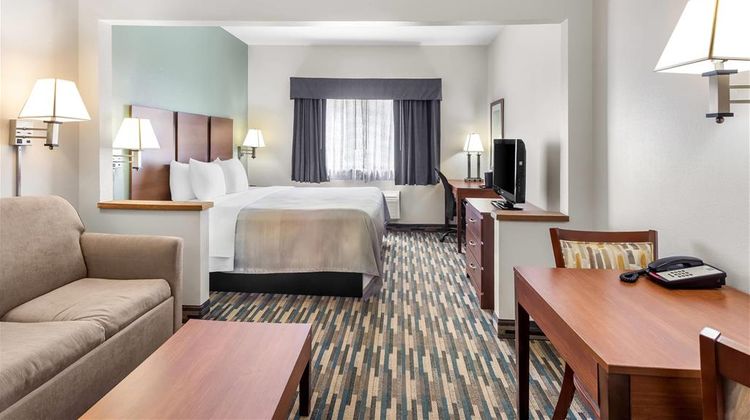 Quality Inn Beloit Suite