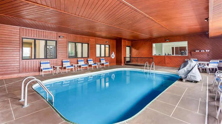 Quality Inn Beloit Pool