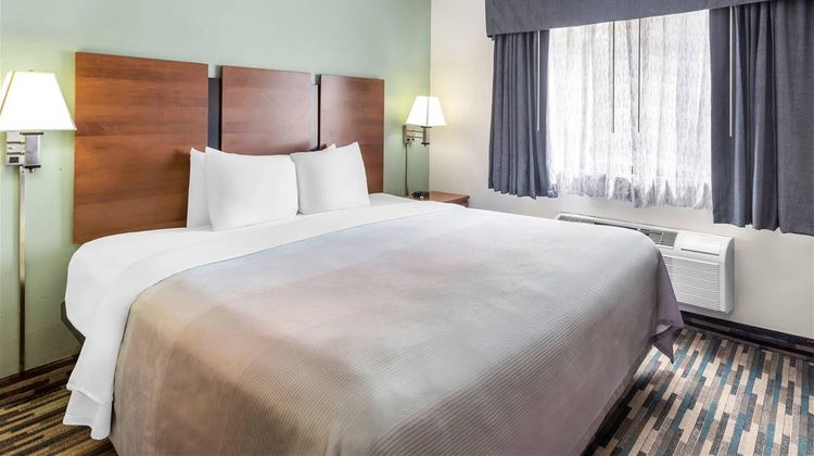 Quality Inn Beloit Suite