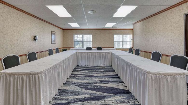 <b>Comfort Suites Appleton Airport Meeting</b>. Images powered by <a href="https://iceportal.shijigroup.com/" title="IcePortal" target="_blank">IcePortal</a>.