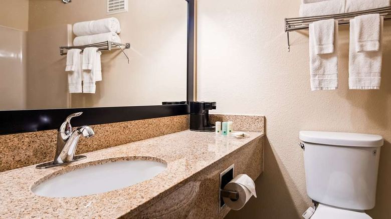 <b>Quality Inn Tomah Room</b>. Images powered by <a href="https://iceportal.shijigroup.com/" title="IcePortal" target="_blank">IcePortal</a>.