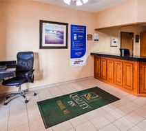 Quality Inn Tomah Lobby