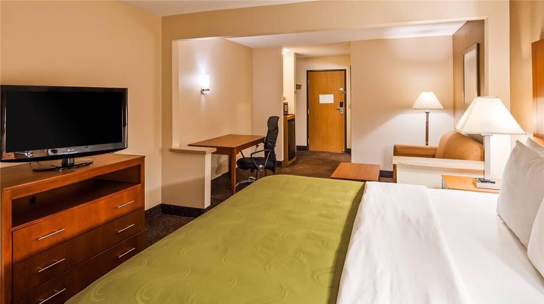<b>Quality Inn Tomah Room</b>. Images powered by <a href="https://iceportal.shijigroup.com/" title="IcePortal" target="_blank">IcePortal</a>.