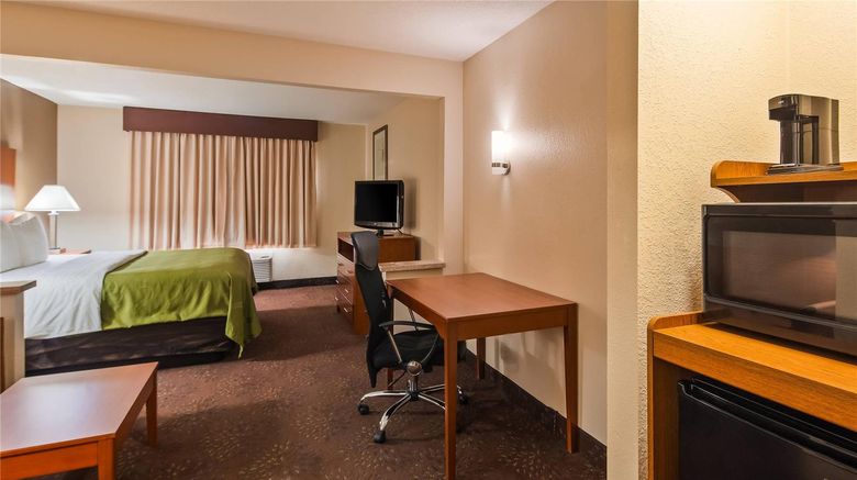 <b>Quality Inn Tomah Room</b>. Images powered by <a href="https://iceportal.shijigroup.com/" title="IcePortal" target="_blank">IcePortal</a>.