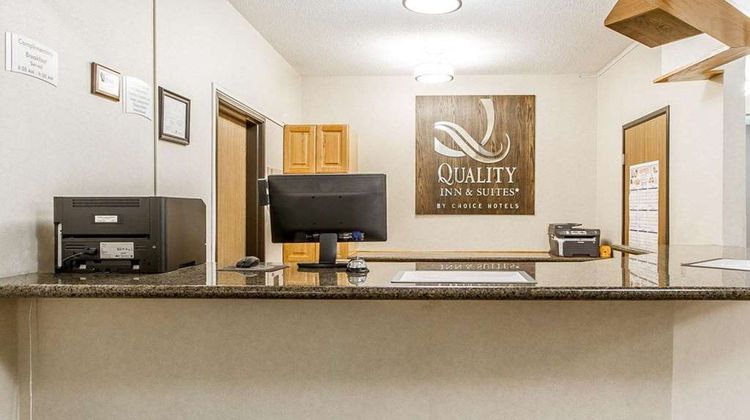 Quality Inn, Eau Clair Lobby