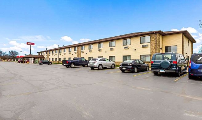 Quality Inn Sheboygan Exterior