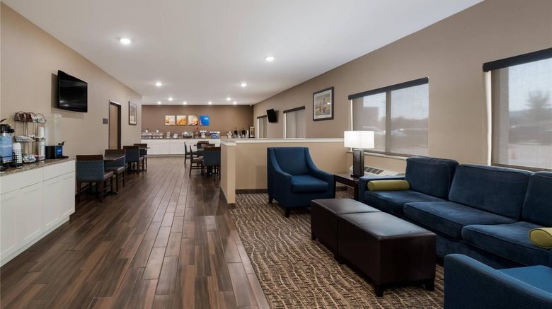 <b>Comfort Inn Onalaska/LaCrosse Lobby</b>. Images powered by <a href="https://iceportal.shijigroup.com/" title="IcePortal" target="_blank">IcePortal</a>.