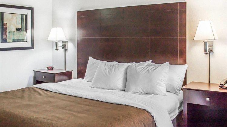 Quality Inn and Suites Sturgeon Bay Suite