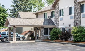 Quality Inn and Suites Sturgeon Bay
