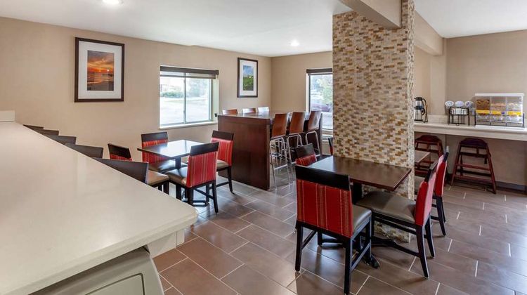 Clarion Pointe Racine-Mount Pleasant Restaurant