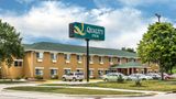 <b>Quality Inn Manitowoc Exterior</b>. Images powered by <a href="https://iceportal.shijigroup.com/" title="IcePortal" target="_blank">IcePortal</a>.