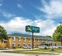Quality Inn Manitowoc Exterior