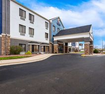Comfort Inn & Suites Exterior