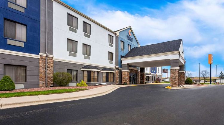 Comfort Inn & Suites Exterior