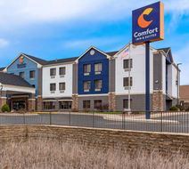 Comfort Inn & Suites Exterior