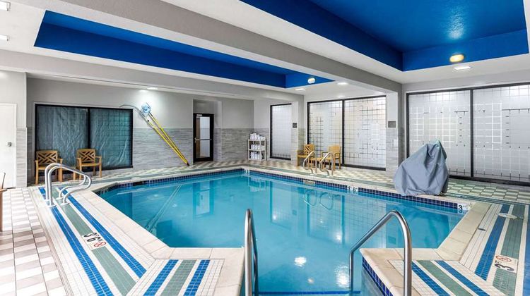 Comfort Inn & Suites Pool