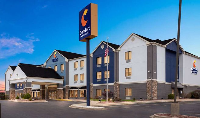 Comfort Inn & Suites Exterior