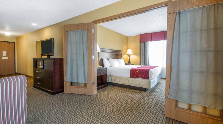 Comfort Suites Room