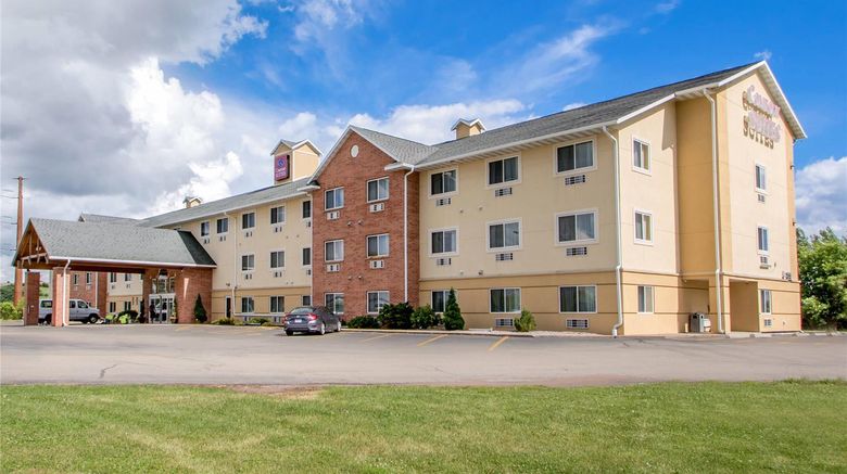 <b>Comfort Suites Exterior</b>. Images powered by <a href="https://iceportal.shijigroup.com/" title="IcePortal" target="_blank">IcePortal</a>.