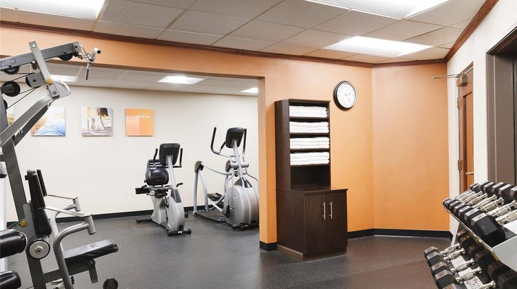 Comfort Suites Milwaukee Airport Health