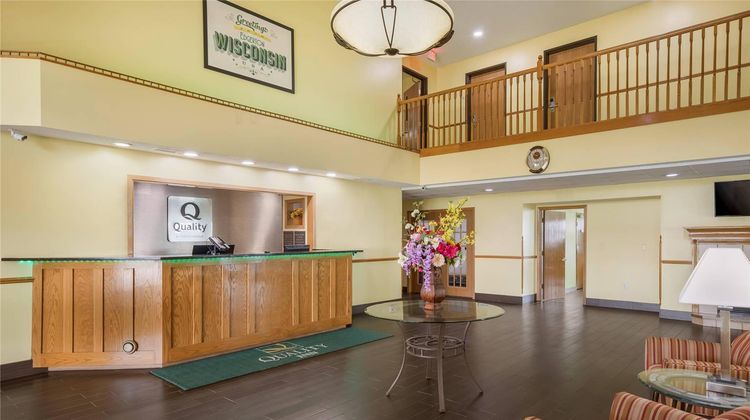 Quality Inn Edgerton Lobby