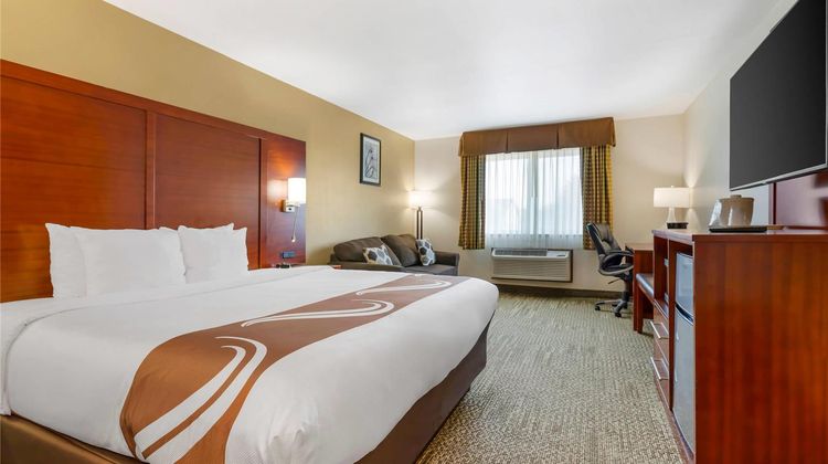 Quality Inn and Suites Room