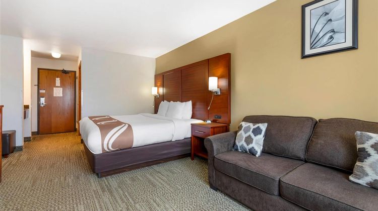 Quality Inn and Suites Room