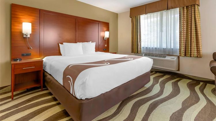 Quality Inn and Suites Suite