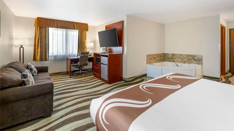 Quality Inn and Suites Suite