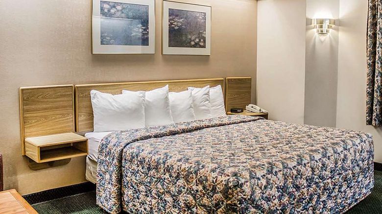<b>Rodeway Inn Abbotsford Suite</b>. Images powered by <a href="https://iceportal.shijigroup.com/" title="IcePortal" target="_blank">IcePortal</a>.