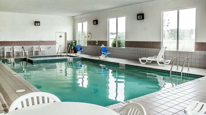 <b>Rodeway Inn Abbotsford Pool</b>. Images powered by <a href="https://iceportal.shijigroup.com/" title="IcePortal" target="_blank">IcePortal</a>.