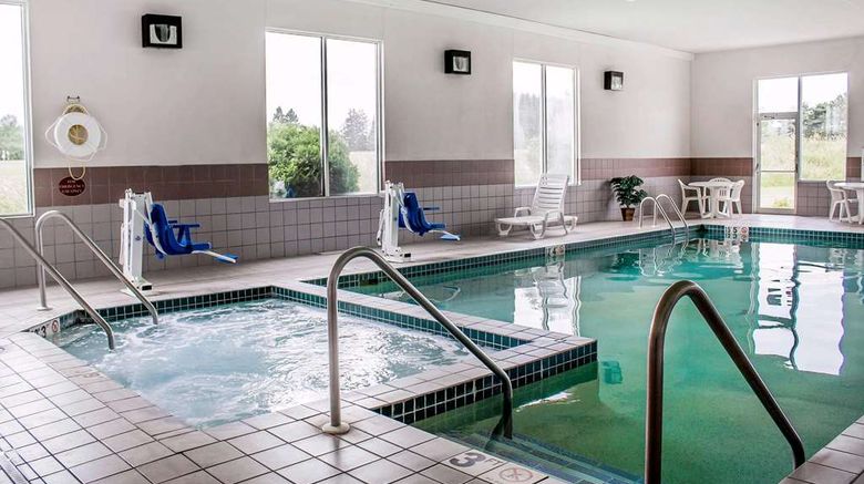 <b>Rodeway Inn Abbotsford Pool</b>. Images powered by <a href="https://iceportal.shijigroup.com/" title="IcePortal" target="_blank">IcePortal</a>.