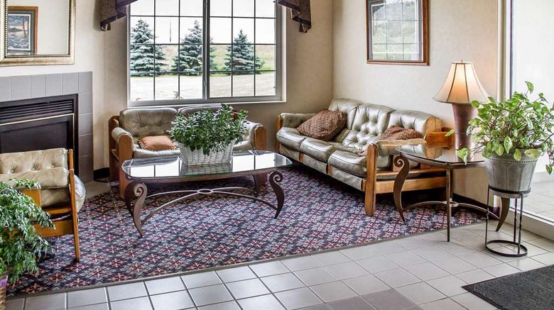 <b>Rodeway Inn Abbotsford Lobby</b>. Images powered by <a href="https://iceportal.shijigroup.com/" title="IcePortal" target="_blank">IcePortal</a>.