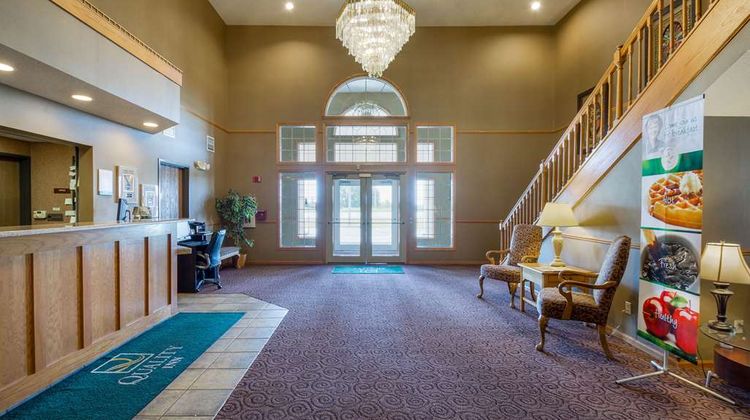 Quality Inn Mineral Point Lobby