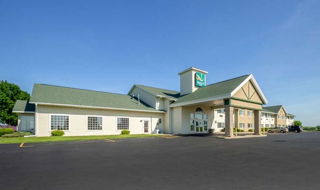 Quality Inn Mineral Point Exterior