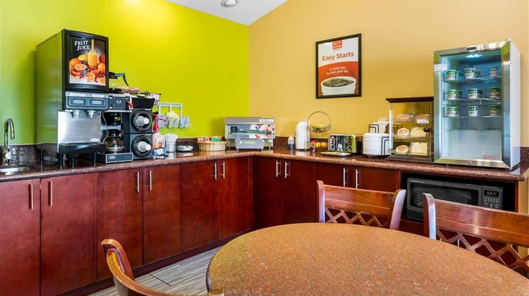 Econo Lodge Inn and Suites Eau Claire South Restaurant