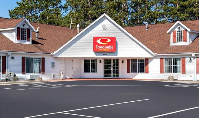 Econo Lodge Inn and Suites Eau Claire South Exterior