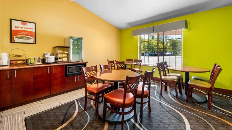 <b>Econo Lodge Inn and Suites Eau Claire South Restaurant</b>. Images powered by <a href="https://iceportal.shijigroup.com/" title="IcePortal" target="_blank">IcePortal</a>.