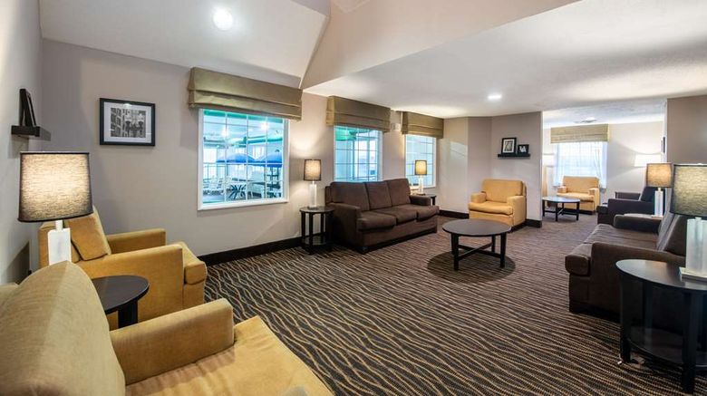<b>Sleep Inn & Suites-Green Bay Airport Lobby</b>. Images powered by <a href="https://iceportal.shijigroup.com/" title="IcePortal" target="_blank">IcePortal</a>.