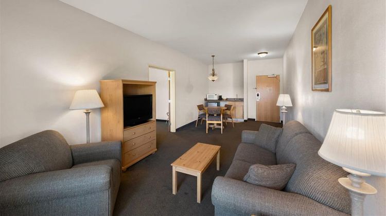 Rodeway Inn & Suites Tomahawk Suite