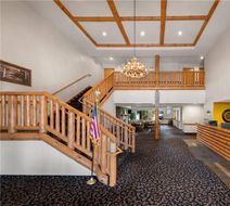 Rodeway Inn & Suites Tomahawk Lobby
