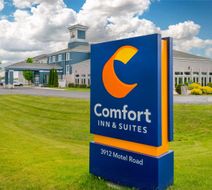 Comfort Inn and Suites Sheboygan I-43 Exterior