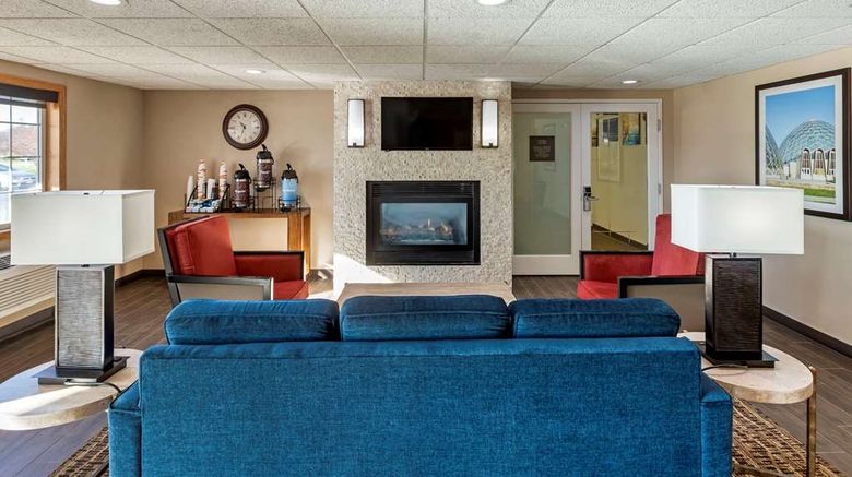<b>Comfort Inn and Suites Jackson Lobby</b>. Images powered by <a href="https://iceportal.shijigroup.com/" title="IcePortal" target="_blank">IcePortal</a>.