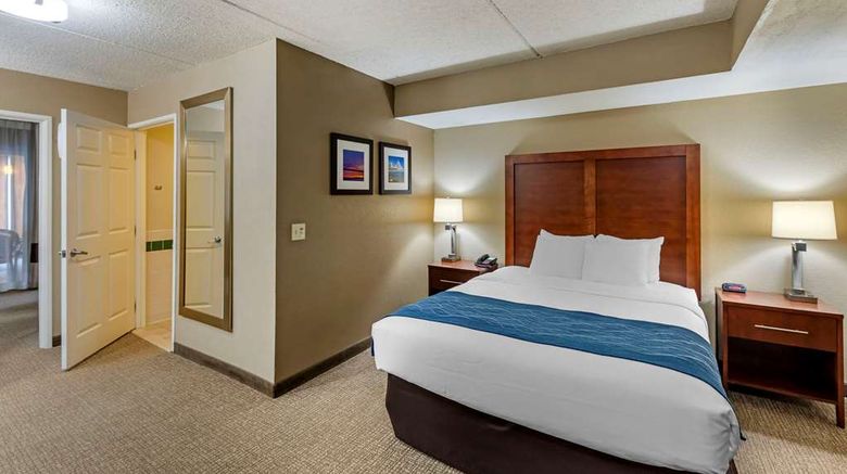 <b>Comfort Inn and Suites Jackson Suite</b>. Images powered by <a href="https://iceportal.shijigroup.com/" title="IcePortal" target="_blank">IcePortal</a>.