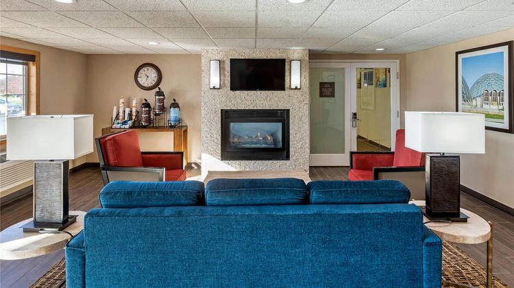 Comfort Inn and Suites Jackson Lobby