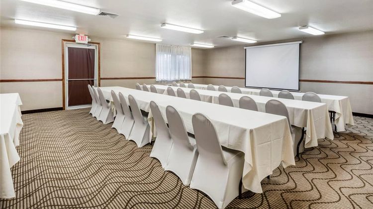 Comfort Suites at Par 4 Resort Meeting