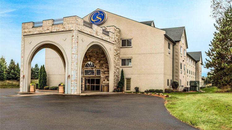 Comfort Suites at Par 4 Resort Exterior