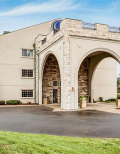 Comfort Suites at Par 4 Resort