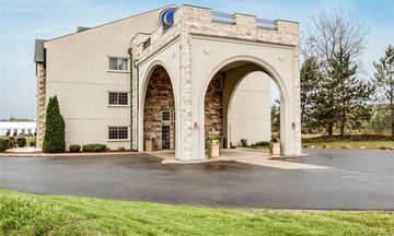 Comfort Suites at Par 4 Resort